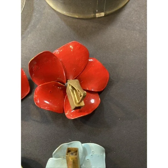 Vintage By Bohmer Red & Blue Enamel 3D Floral Clip-On Earrings Original Box - Picture 13 of 16